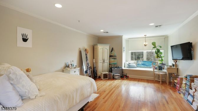 Bedroom, Interior, Pendant Lights, Recessed Lighting, Wood Texture Flooring