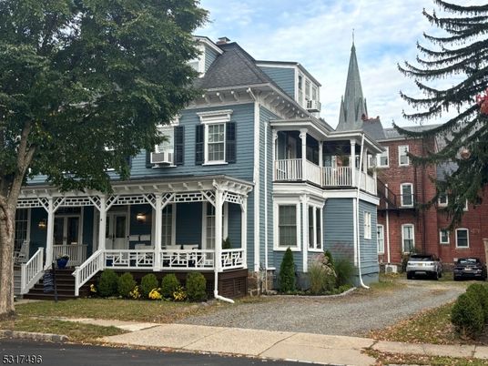 Exterior, Facade, Queen Anne Victorian
