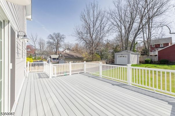 Detached Garage, Exterior