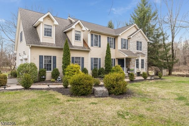 Exterior, Facade, Cape Cod