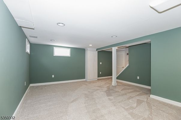Empty room, Interior, Recessed Lighting