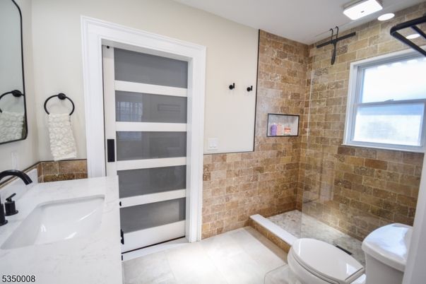 Bathroom, Interior, Stone Walls