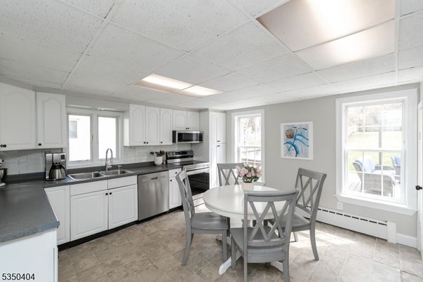 Dining room, Interior, Kitchen, Recessed Lighting, Stainless Steel Appliances