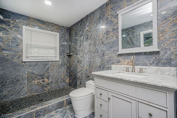 Bathroom, Interior, Marble Walls, Recessed Lighting