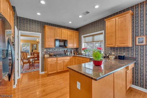 Dining room, Interior, Kitchen, Recessed Lighting, Wood Texture Flooring