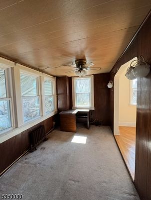 Empty room, Interior, Wooden Ceilings, Wood Texture Flooring, Wooden Walls