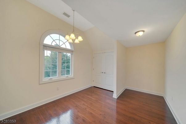 Chandelier, Empty room, Interior, Wood Texture Flooring