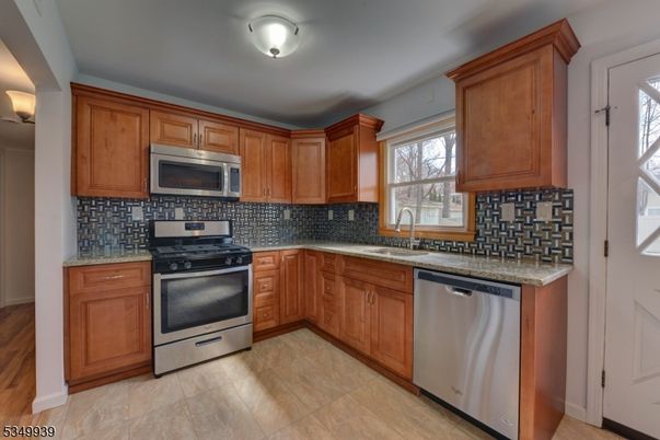 Interior, Kitchen, Stainless Steel Appliances