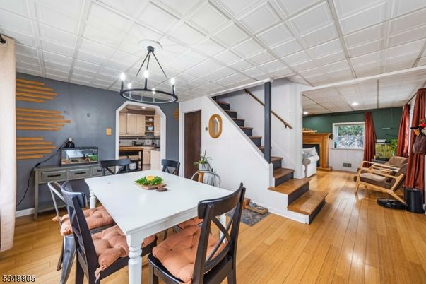 Chandelier, Dining room, Interior, Kitchen, Pendant Lights, Recessed Lighting, Wood Texture Flooring