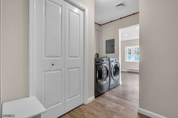 Interior, Recessed Lighting, Utility Closets, Washer, Wood Texture Flooring