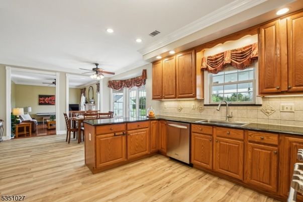 Dining room, Interior, Kitchen, Recessed Lighting, Wood Texture Flooring
