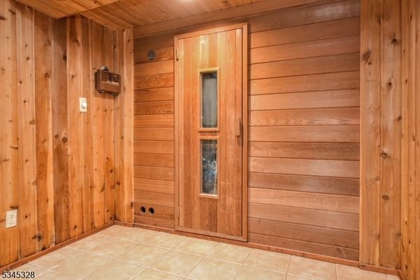 Empty room, Interior, Recessed Lighting, Sauna Room