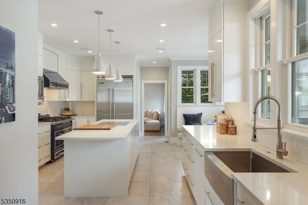 Interior, Kitchen, Pendant Lights, Recessed Lighting