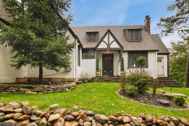 Exterior, Facade, Tudor Revival