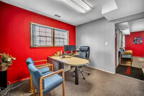 Home Office, Interior