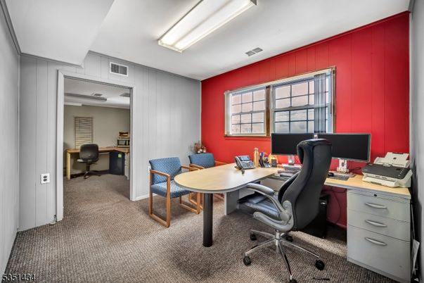 Home Office, Interior