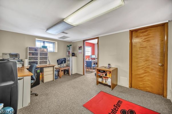 Home Office, Interior