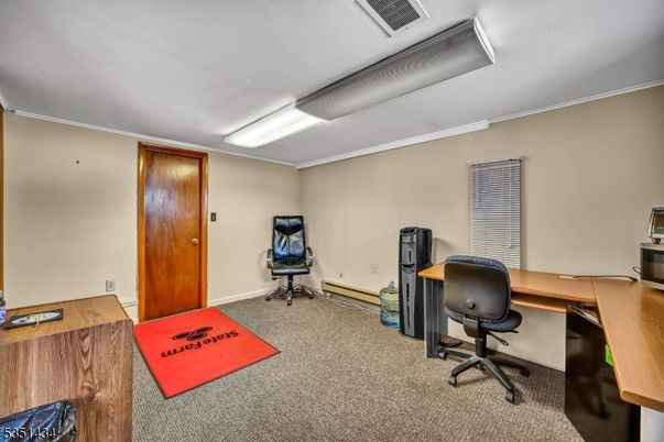 Home Office, Interior