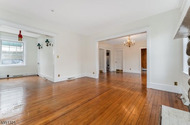 Chandelier, Empty room, Interior, Wood Texture Flooring
