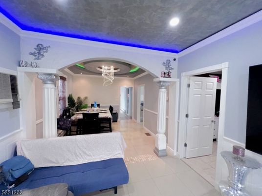 Chandelier, Interior, Recessed Lighting