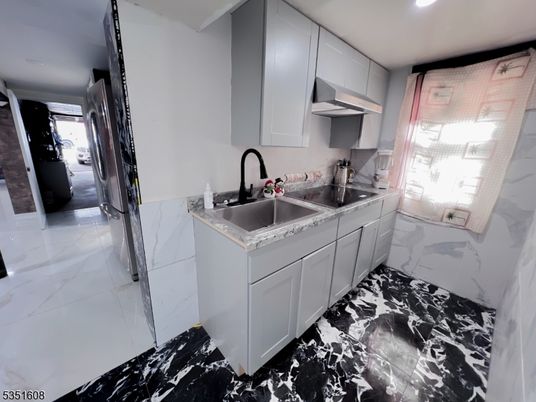Interior, Kitchen, Marble, Recessed Lighting