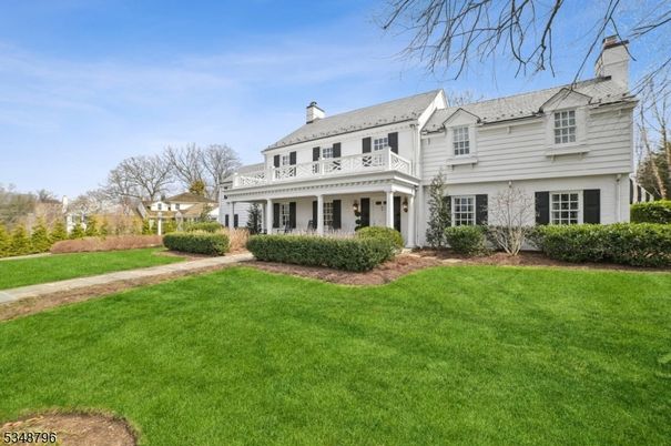 Backyard, Exterior, Facade, Farmhouse