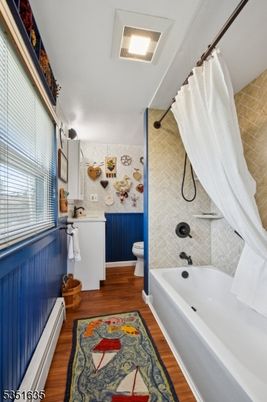Bathroom, Interior, Wood Texture Flooring