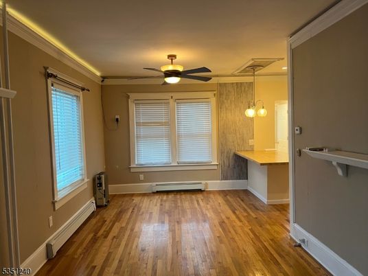 Empty room, Interior, Pendant Lights, Wood Texture Flooring