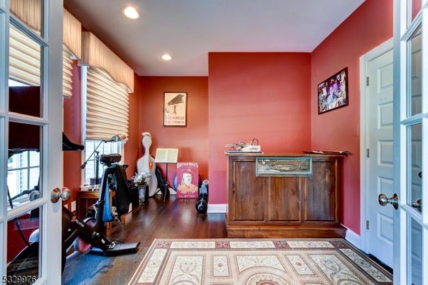 Fitness Equipment, Interior, Recessed Lighting, Wood Texture Flooring