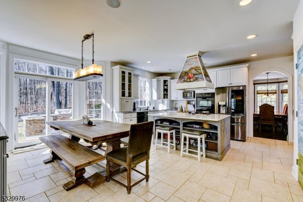 Dining room, Interior, Kitchen, Pendant Lights, Recessed Lighting, Stainless Steel Appliances