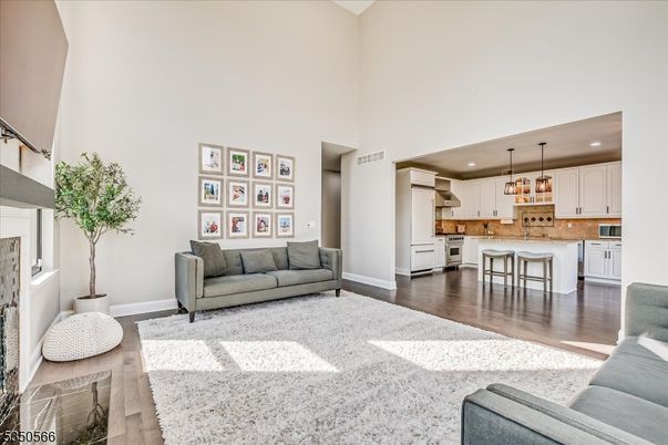Interior, Kitchen, Living room, Pendant Lights, Recessed Lighting, Wood Texture Flooring