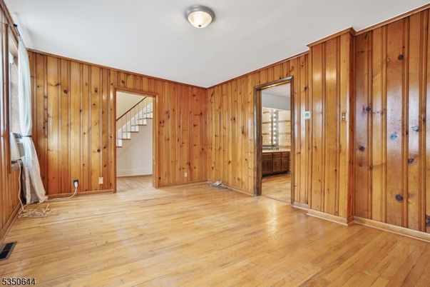 Empty room, Interior, Wood Texture Flooring, Wooden Walls
