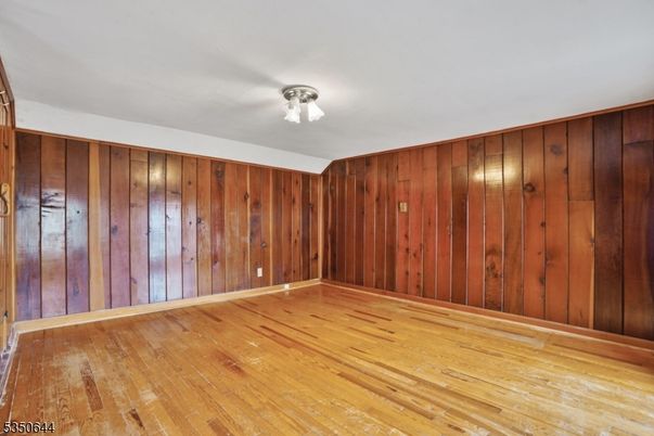 Empty room, Interior, Wood Texture Flooring, Wooden Walls