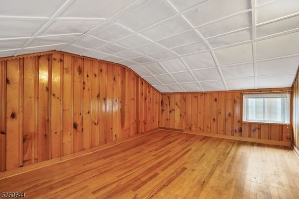 Empty room, Interior, Wood Texture Flooring, Wooden Walls