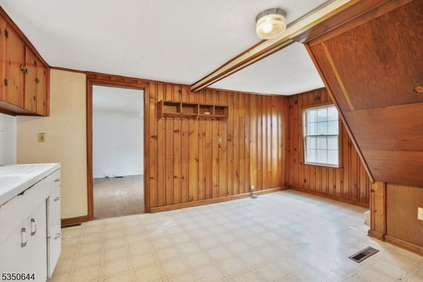 Empty room, Interior, Wooden Walls