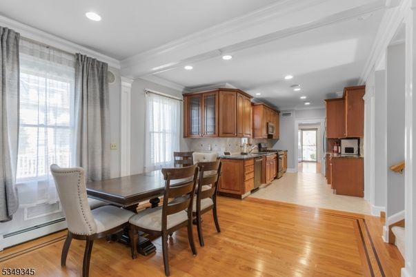Dining room, Interior, Kitchen, Recessed Lighting, Wood Texture Flooring