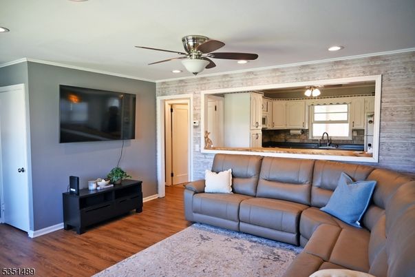 Interior, Kitchen, Living room, Recessed Lighting, Wood Texture Flooring