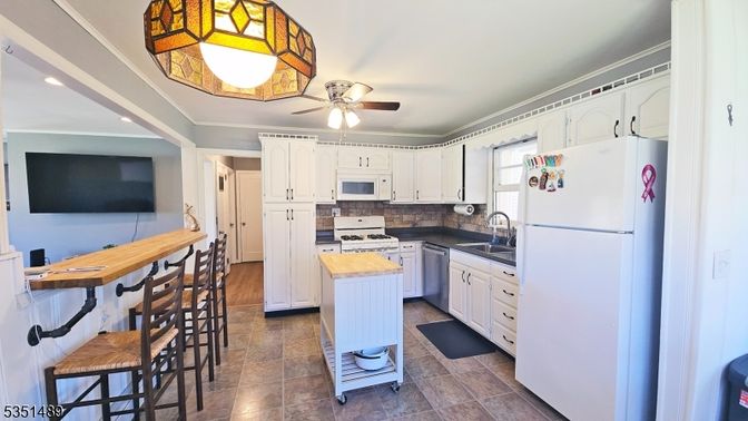 Interior, Kitchen, Recessed Lighting
