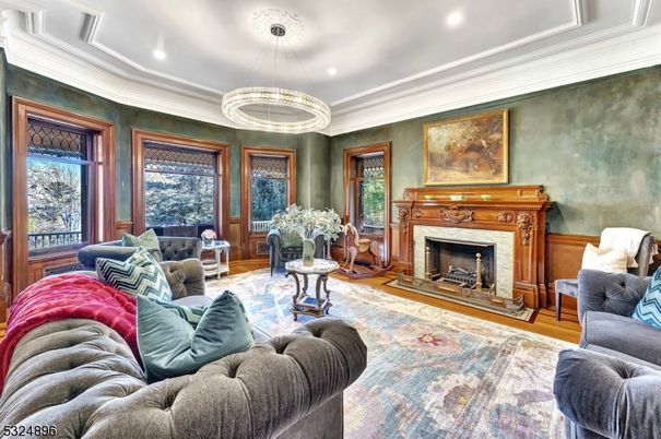 Fireplace, Interior, Living room, Pendant Lights, Recessed Lighting, Wood Texture Flooring