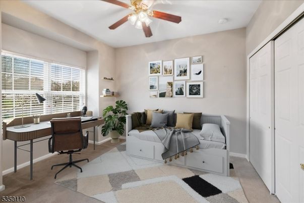 Home Office, Interior