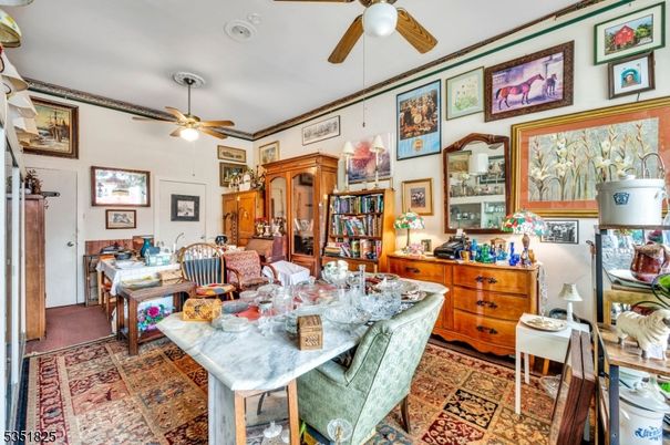Dining room, Interior