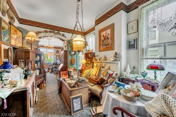 Chandelier, Dining room, Interior, Living room