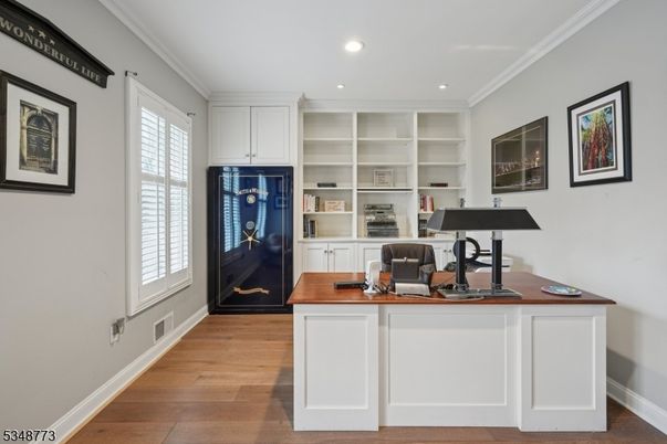 Home Office, Interior, Recessed Lighting, Wood Texture Flooring