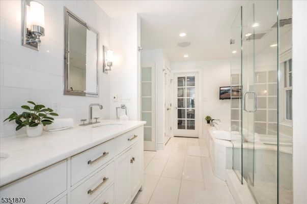 Bathroom, Dual Sink Vanities, Glass Shower, Interior, Recessed Lighting