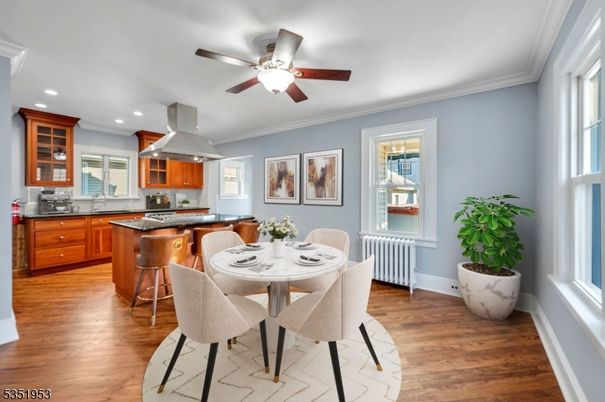 Dining room, Interior, Kitchen, Recessed Lighting, Wood Texture Flooring