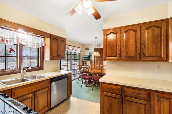 Dining room, Interior, Kitchen, Pendant Lights