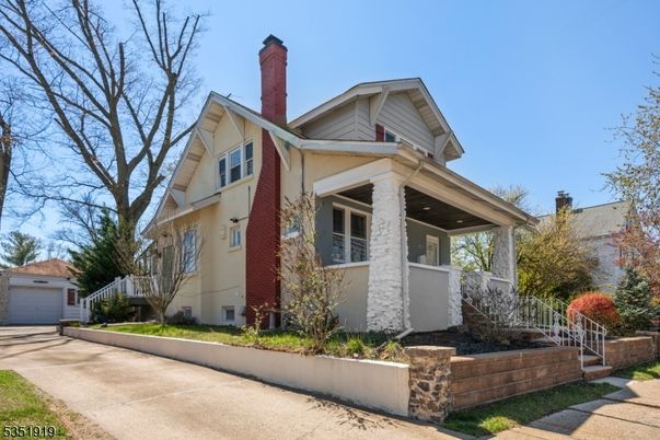 Detached Garage, Exterior