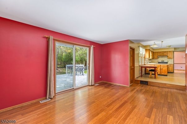 Empty room, Interior, Kitchen, Wood Texture Flooring