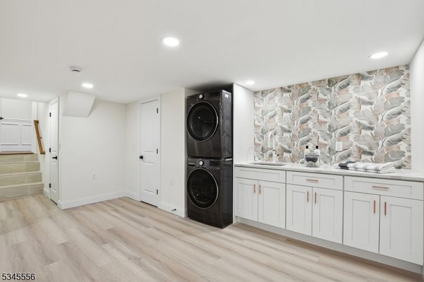 Interior, Recessed Lighting, Utility Closets, Washer, Wood Texture Flooring