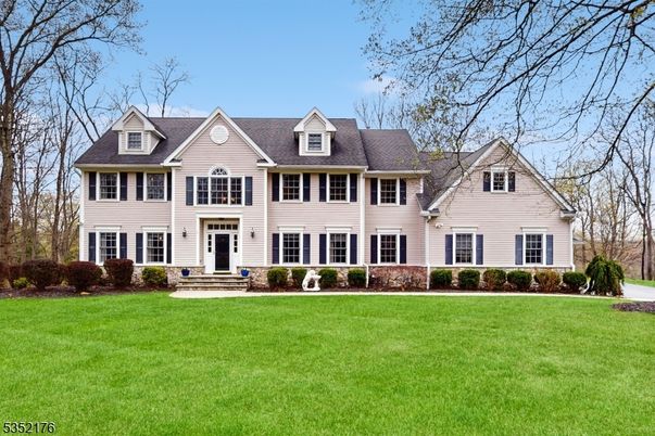 Backyard, Exterior, Facade, Farmhouse